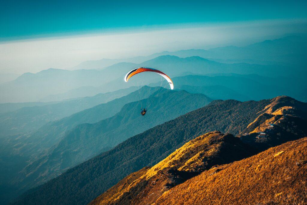 digital nomad paragliding