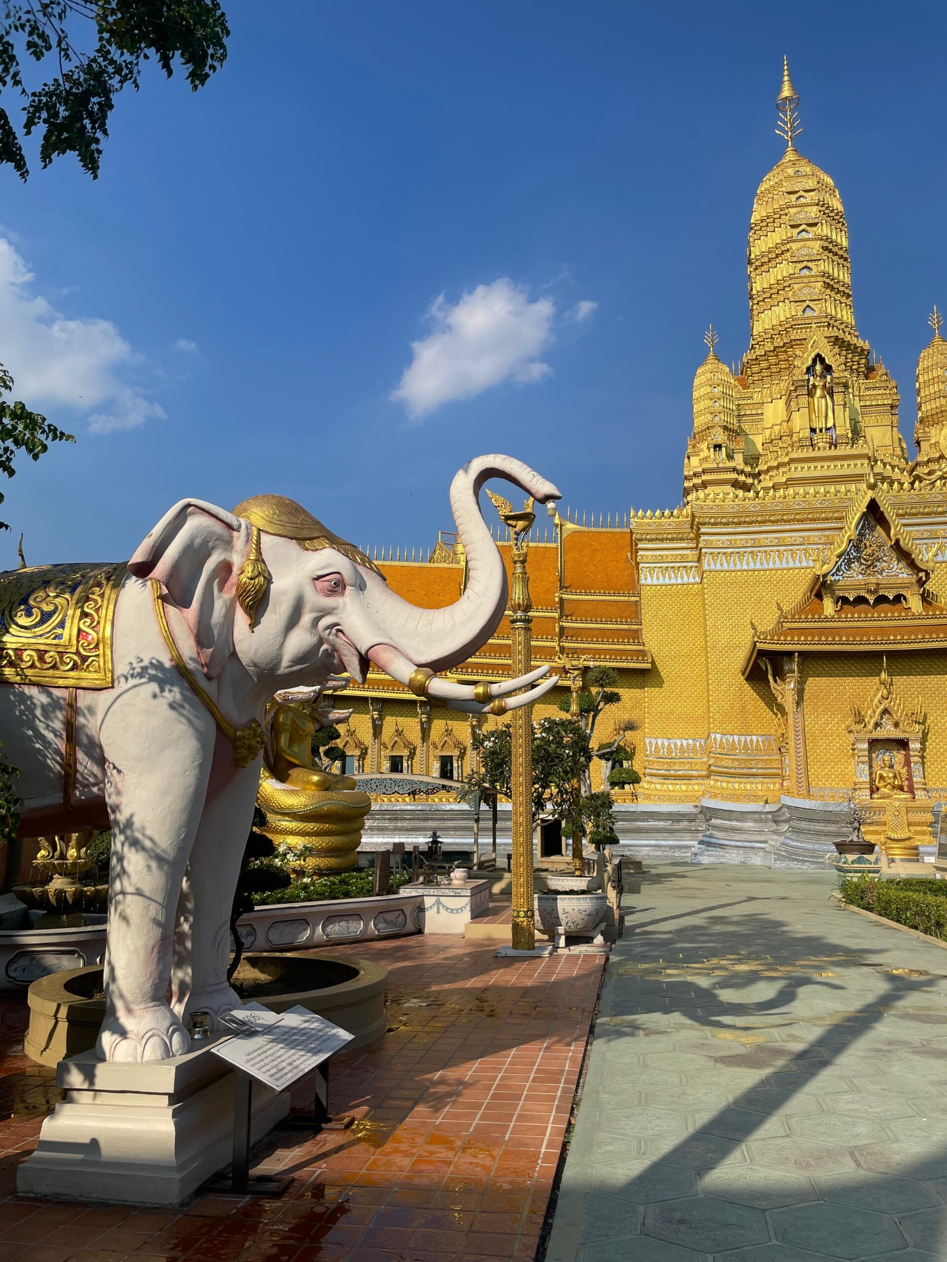 Get your Thailand Visa to visit the temples